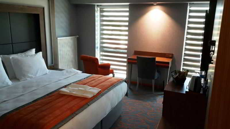 Onyx Business Hotel