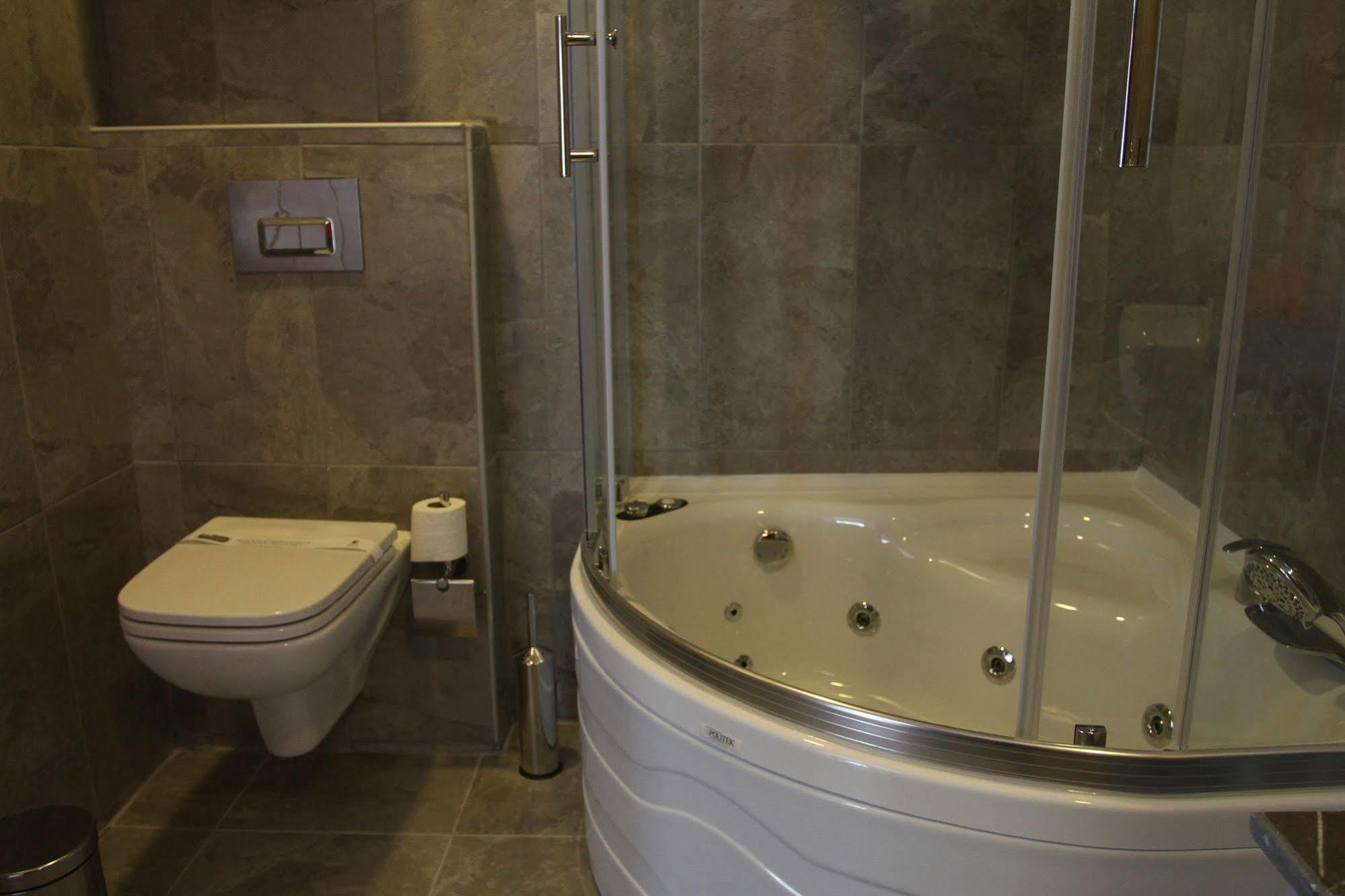 Onyx Business Hotel 3*